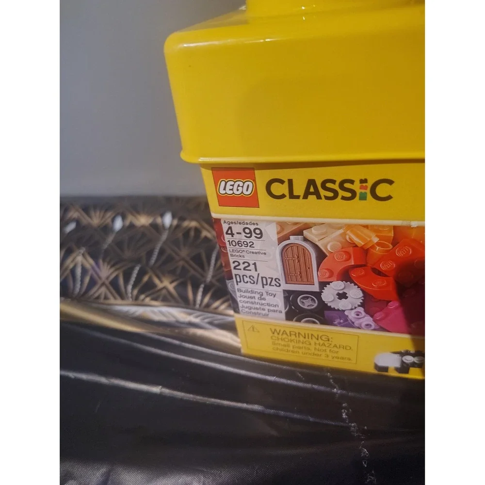 LEGO Classic Creative Bricks 10692 Building Toy 221 Pieces Yellow Storage Box